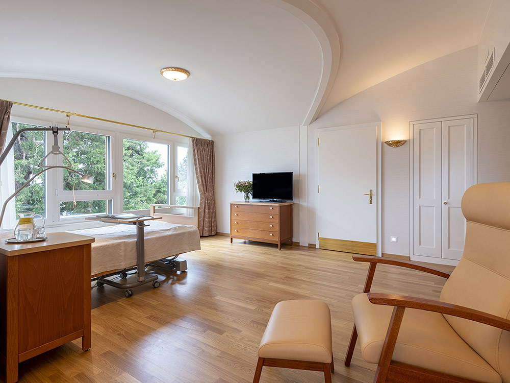 Douillette chambre donnant sur le parc